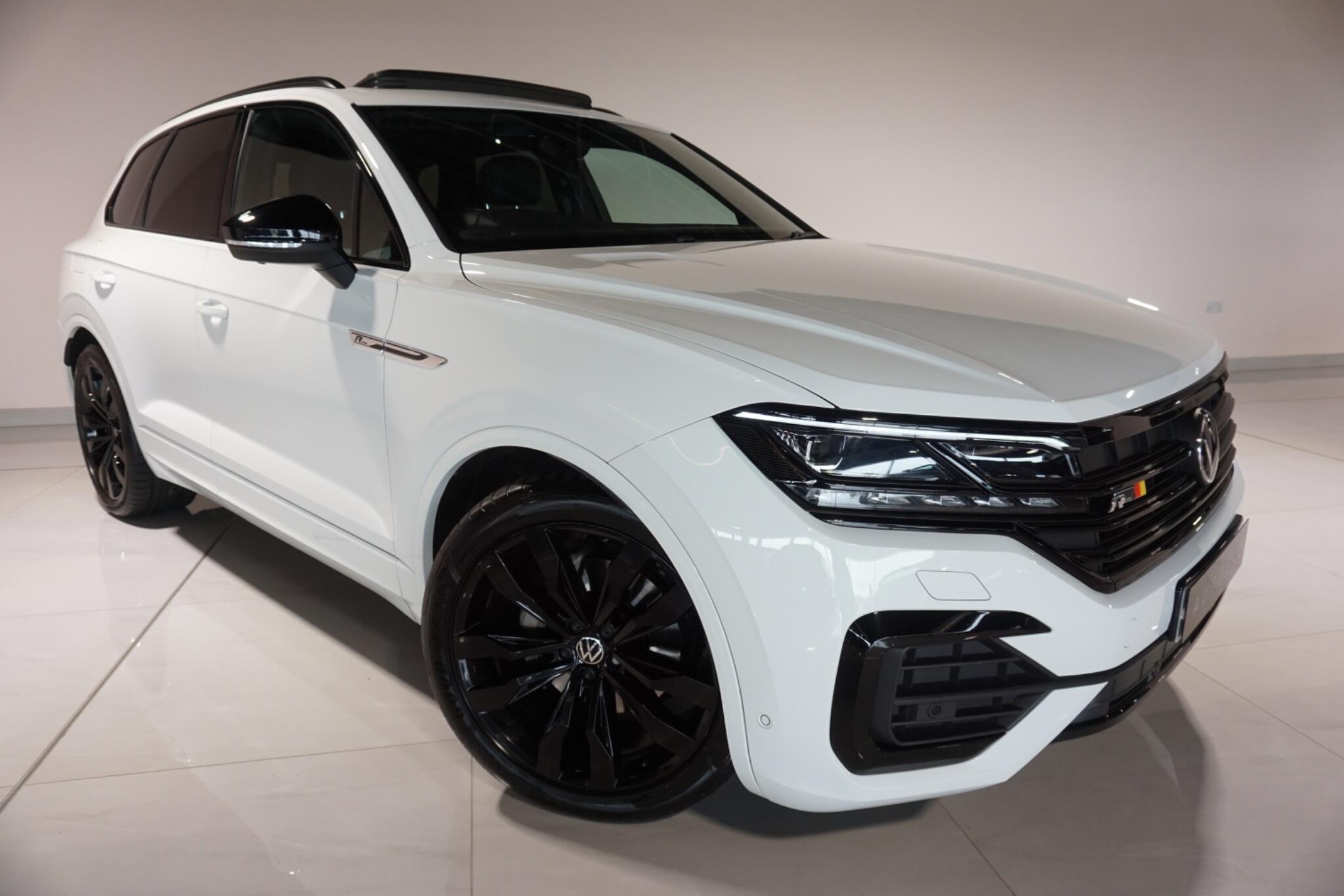Volkswagen Touareg 3.0 TDI V6 Black Edition SUV 5dr Diesel Tiptronic 4Motion Euro 6 (s/s) (231 ps)